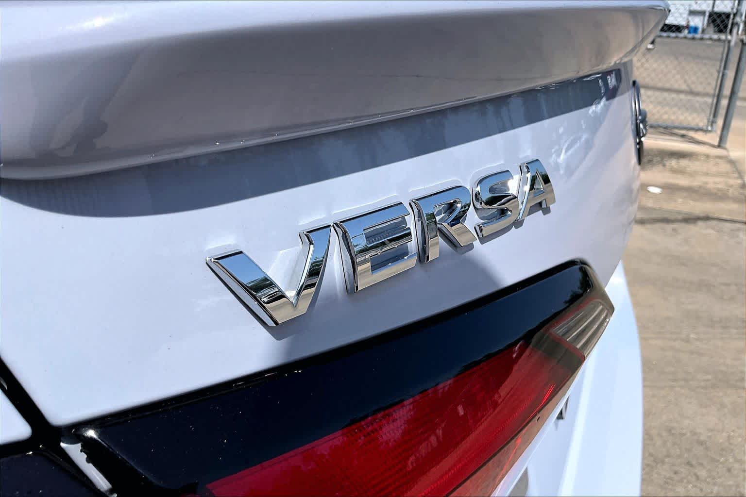 2025 Nissan Versa SR Gray Sky Pearl at Sterling McCall Nissan