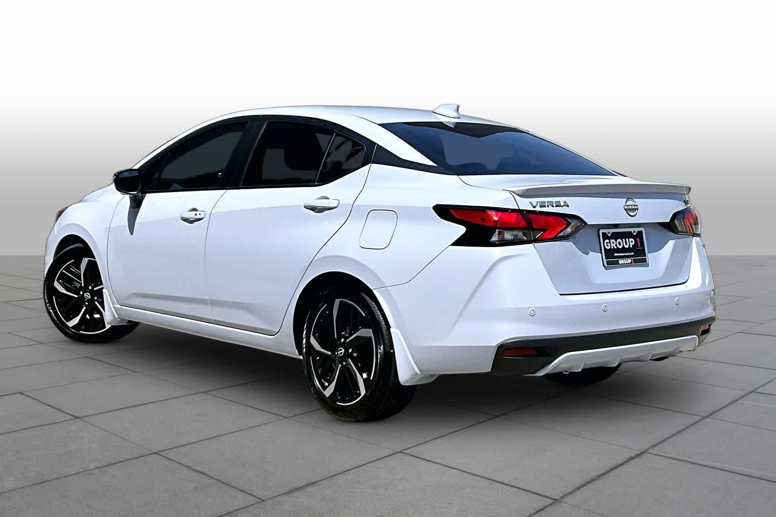 2025 Nissan Versa SR Gray Sky Pearl at Sterling McCall Nissan