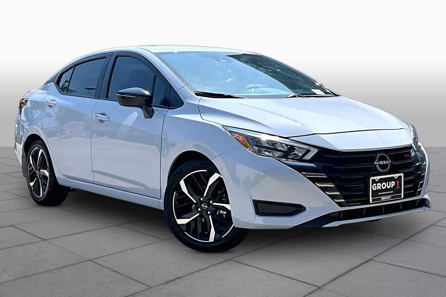 2025 Nissan Versa SR Gray Sky Pearl at Sterling McCall Nissan