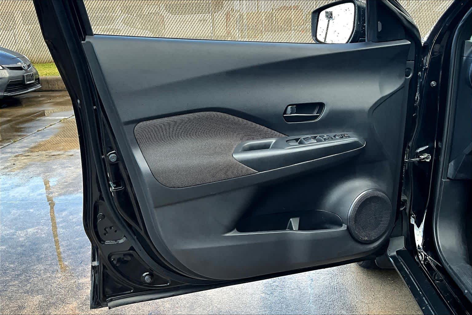 2020 Nissan Kicks S Super Black at Sterling McCall Nissan