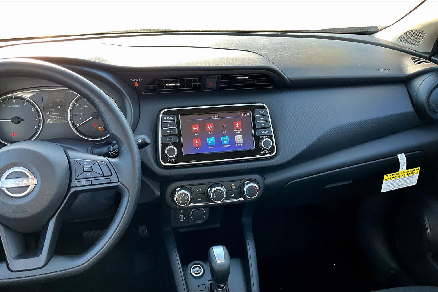 2025 Nissan Kicks Play S Fresh Powder at Sterling McCall Nissan