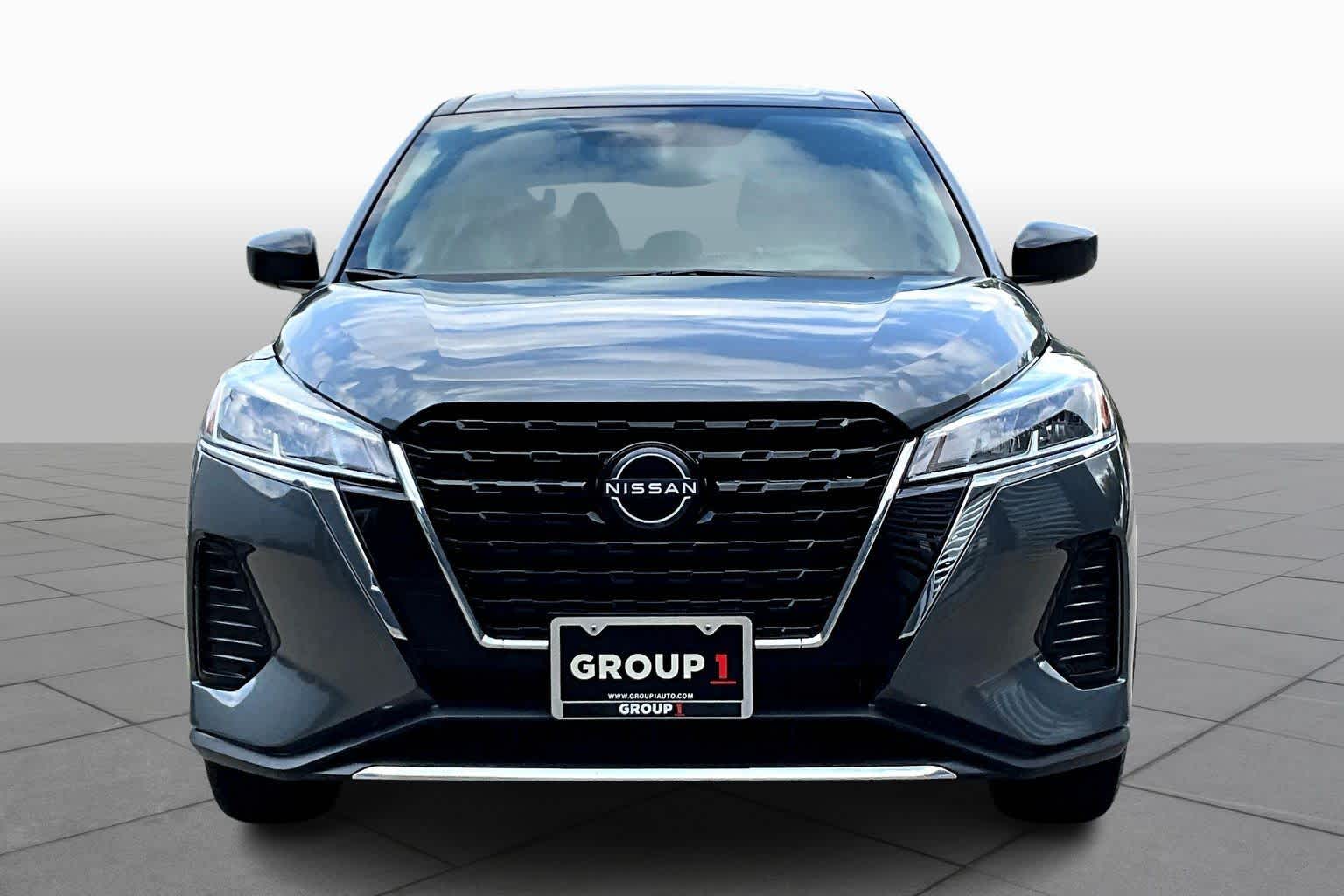 2025 Nissan Kicks Play S - 2