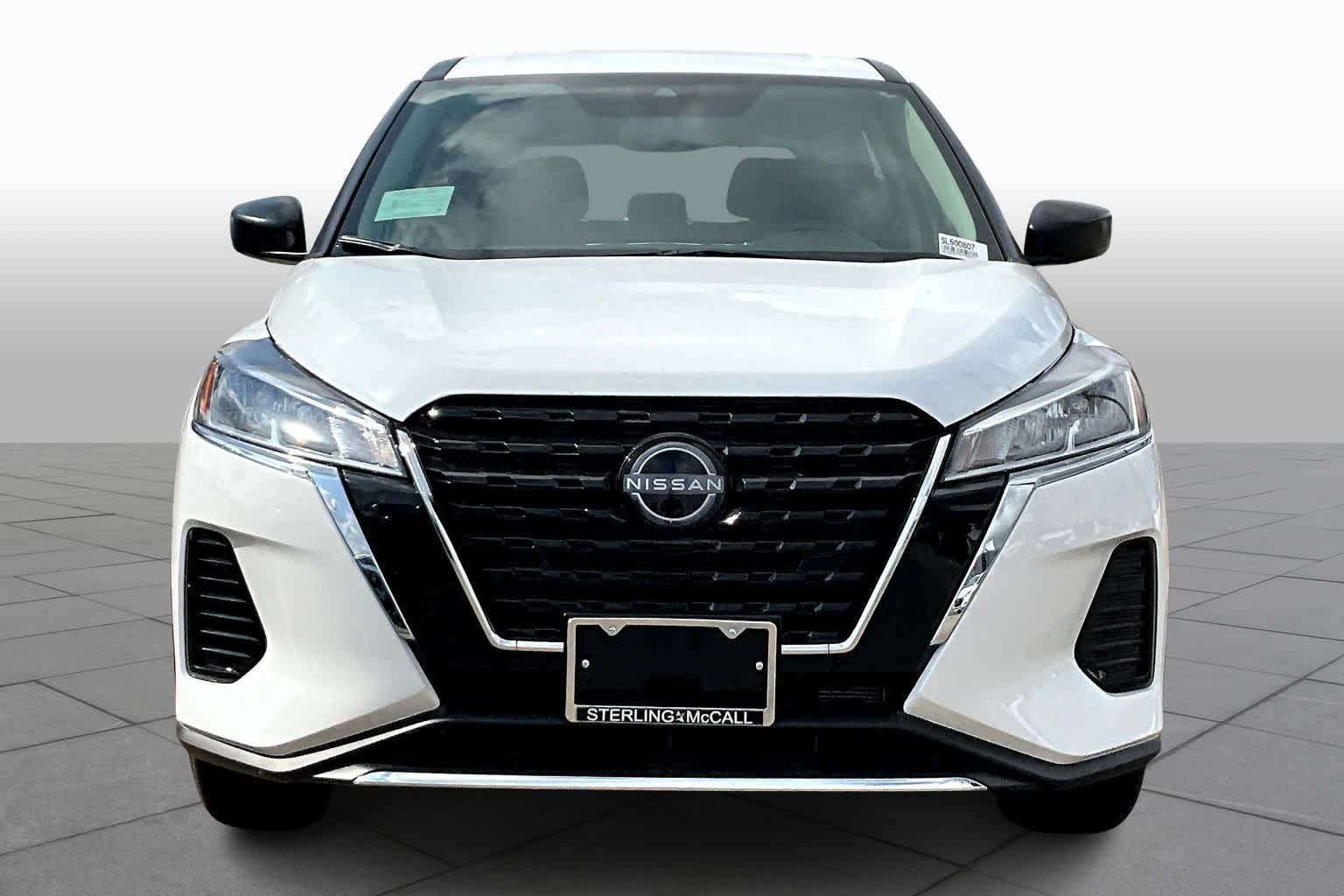 2025 Nissan Kicks Play S Fresh Powder at Sterling McCall Nissan