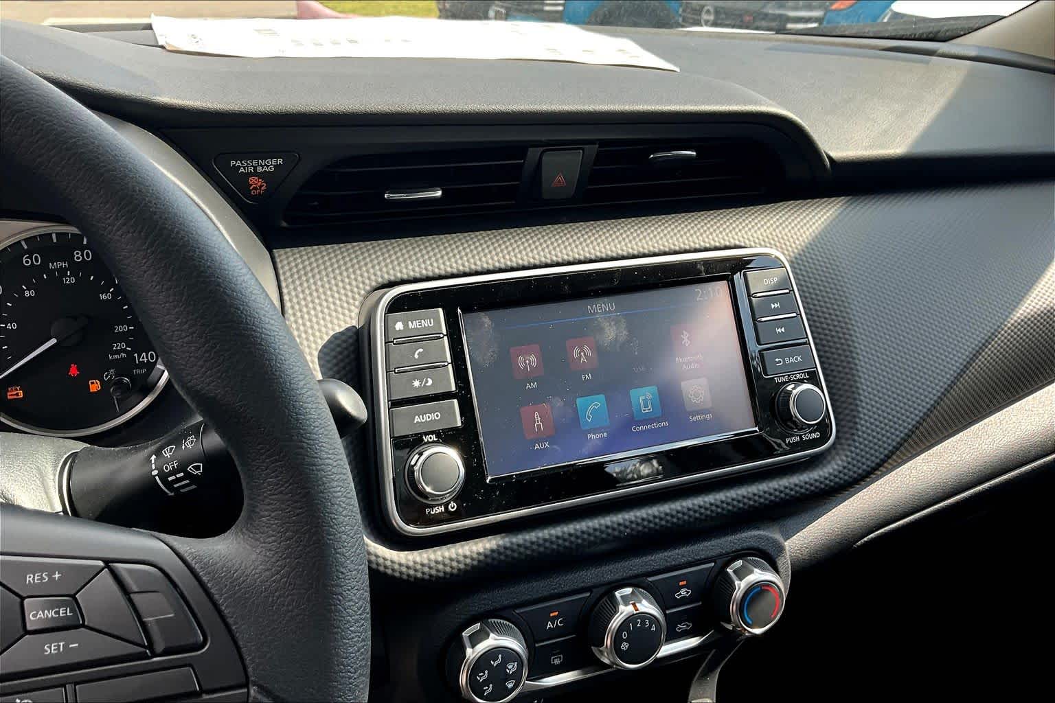 2025 Nissan Kicks Play S Fresh Powder at Sterling McCall Nissan