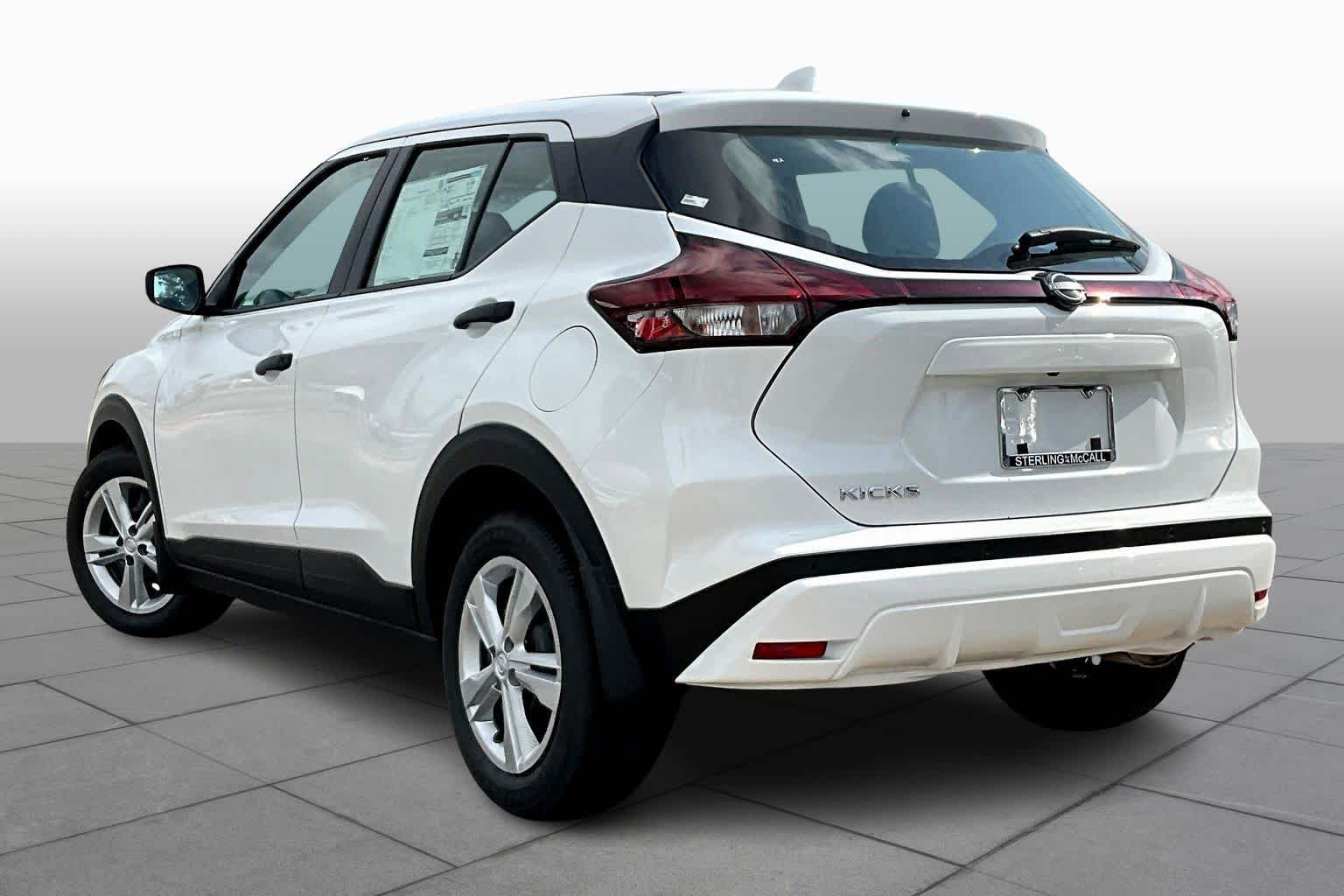 2025 Nissan Kicks Play S Fresh Powder at Sterling McCall Nissan