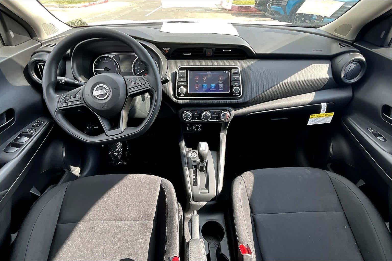 2025 Nissan Kicks Play S Fresh Powder at Sterling McCall Nissan