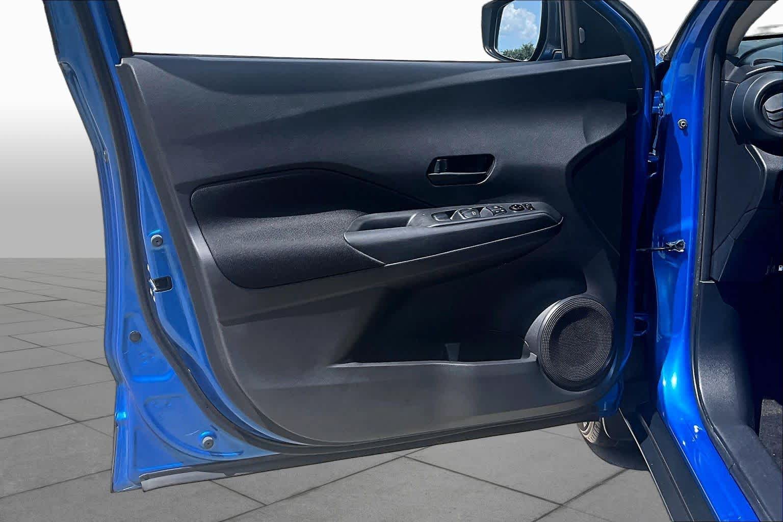 2022 Nissan Kicks S Electric Blue Metallic at Sterling McCall Nissan