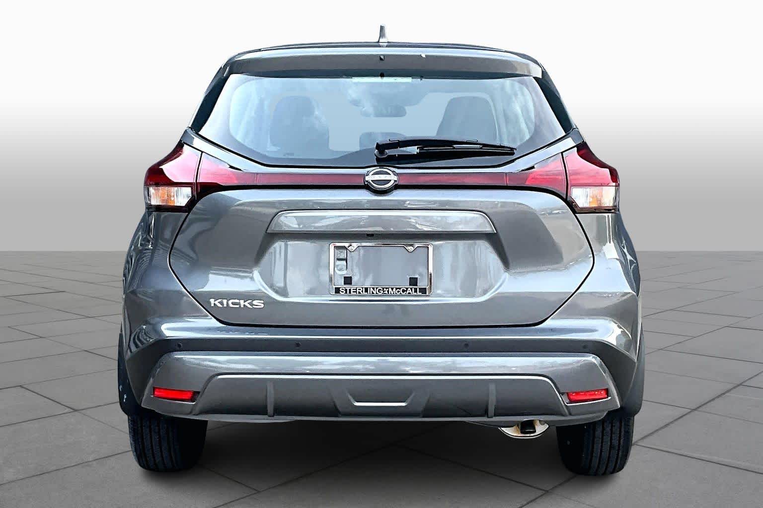 2025 Nissan Kicks Play S - 3