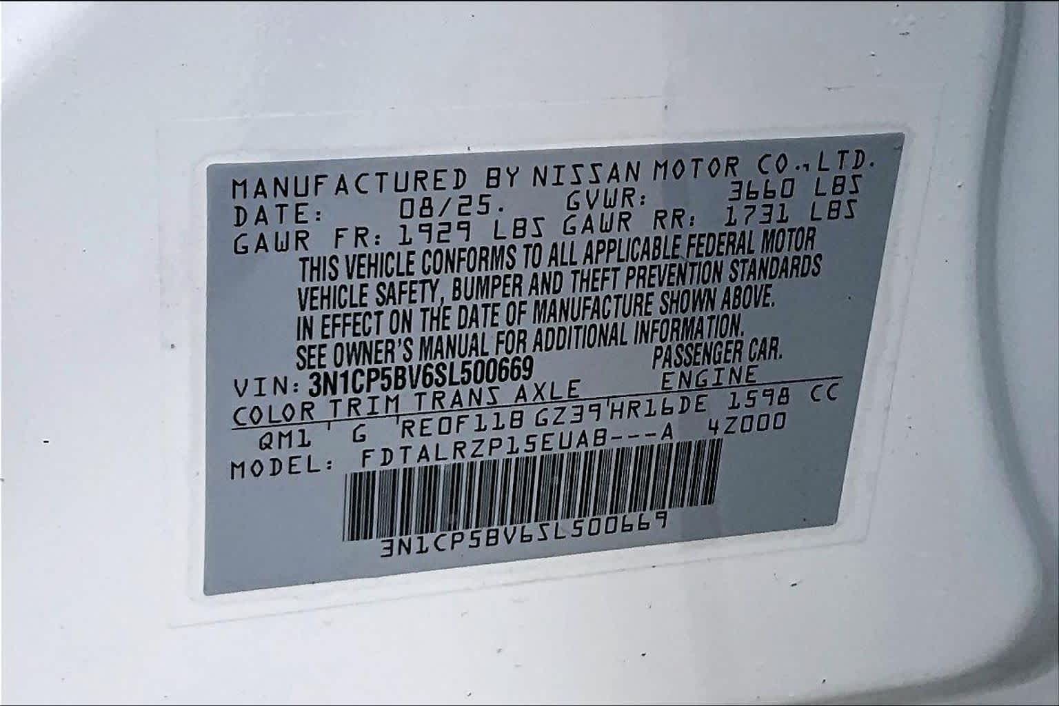 2025 Nissan Kicks Play S Fresh Powder at Sterling McCall Nissan