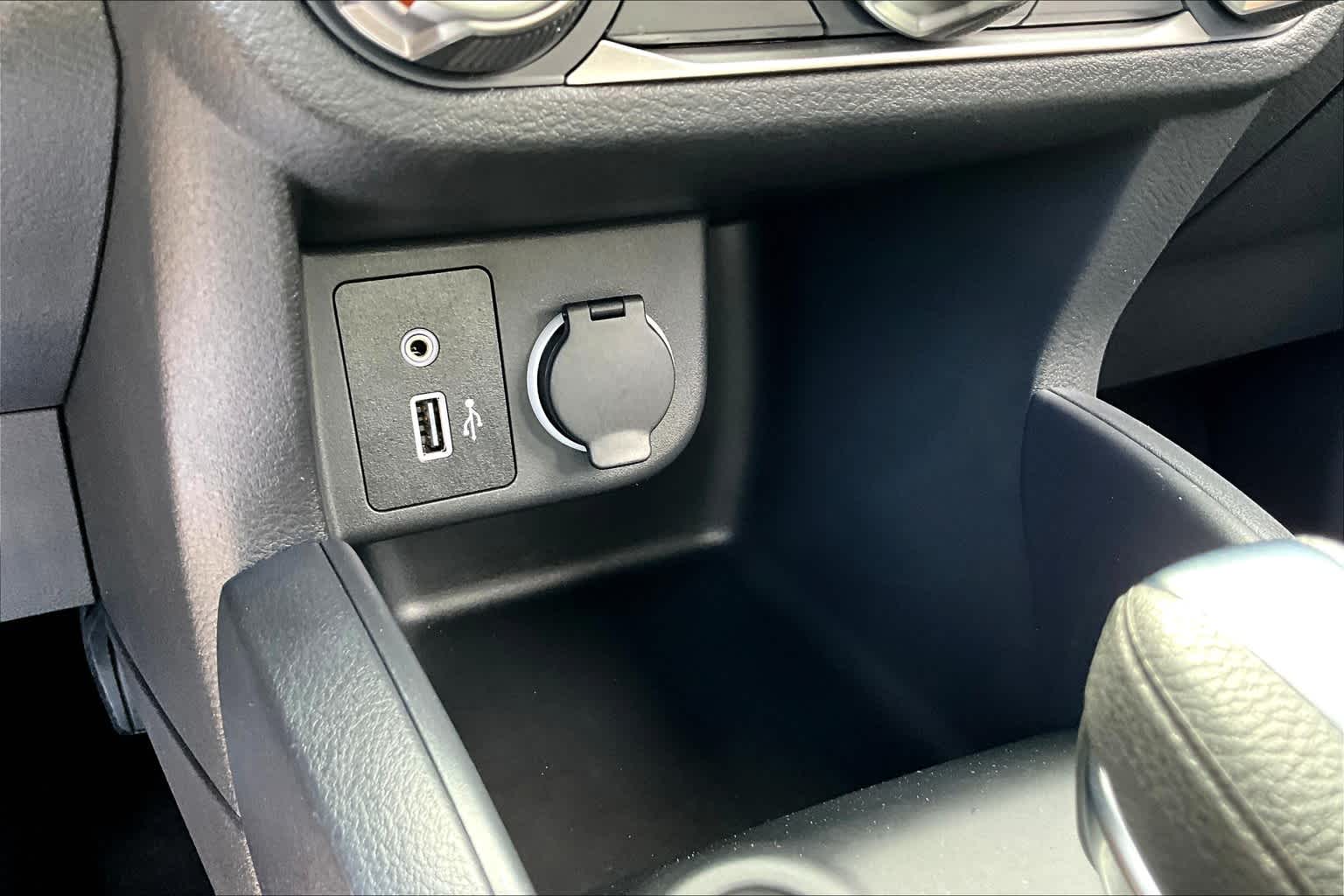 2024 Nissan Kicks photo 33 of 35