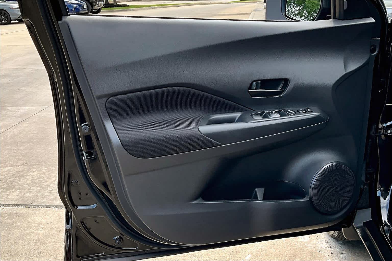 2024 Nissan Kicks photo 20 of 35