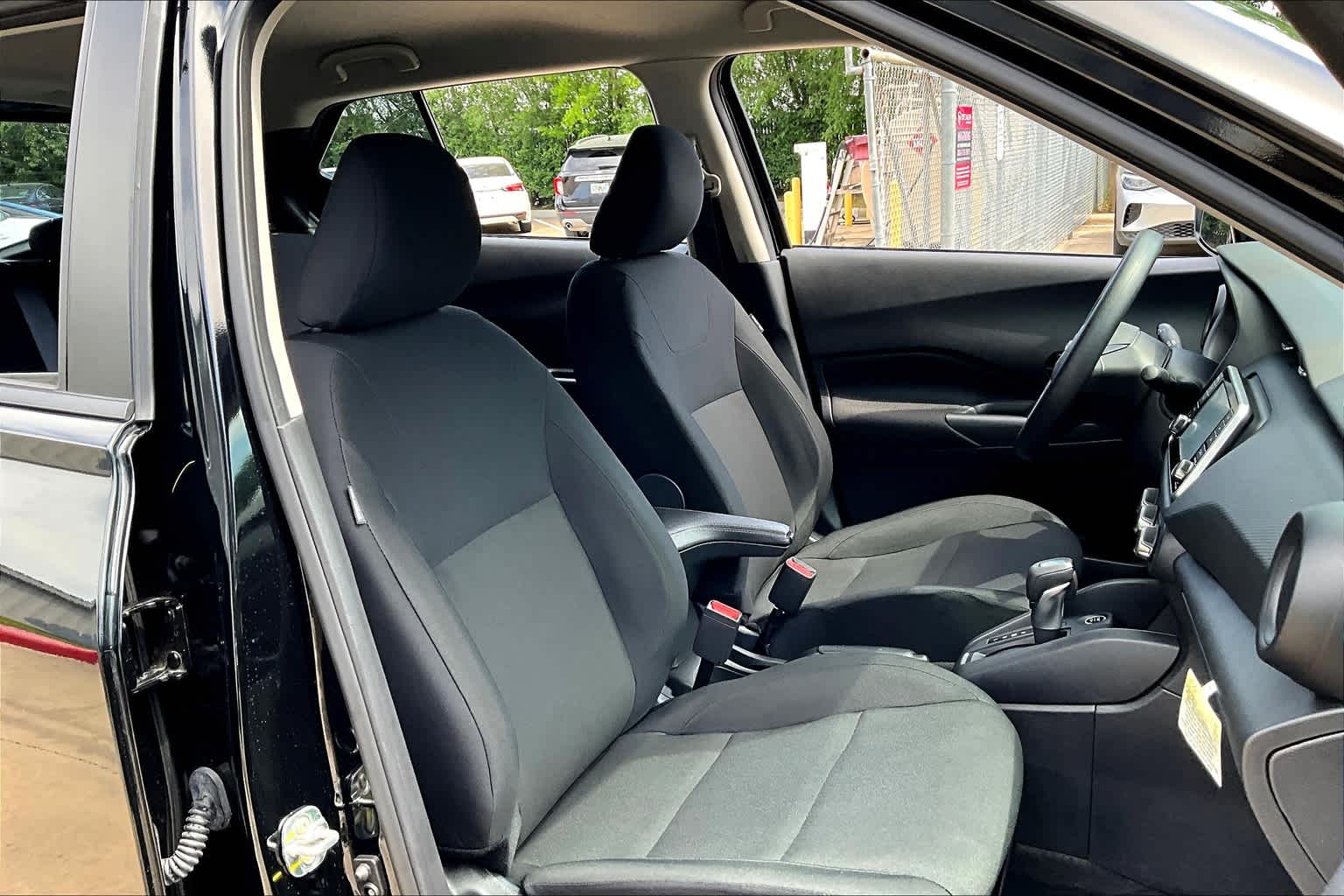 2024 Nissan Kicks photo 9 of 35