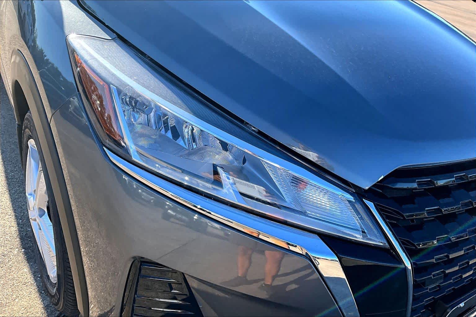 2025 Nissan Kicks Play S Gun Metallic at Sterling McCall Nissan