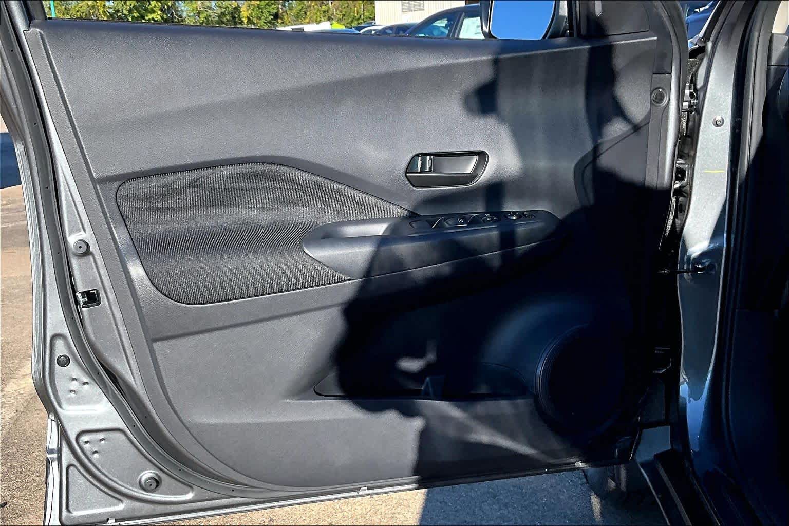 2025 Nissan Kicks Play S Gun Metallic at Sterling McCall Nissan