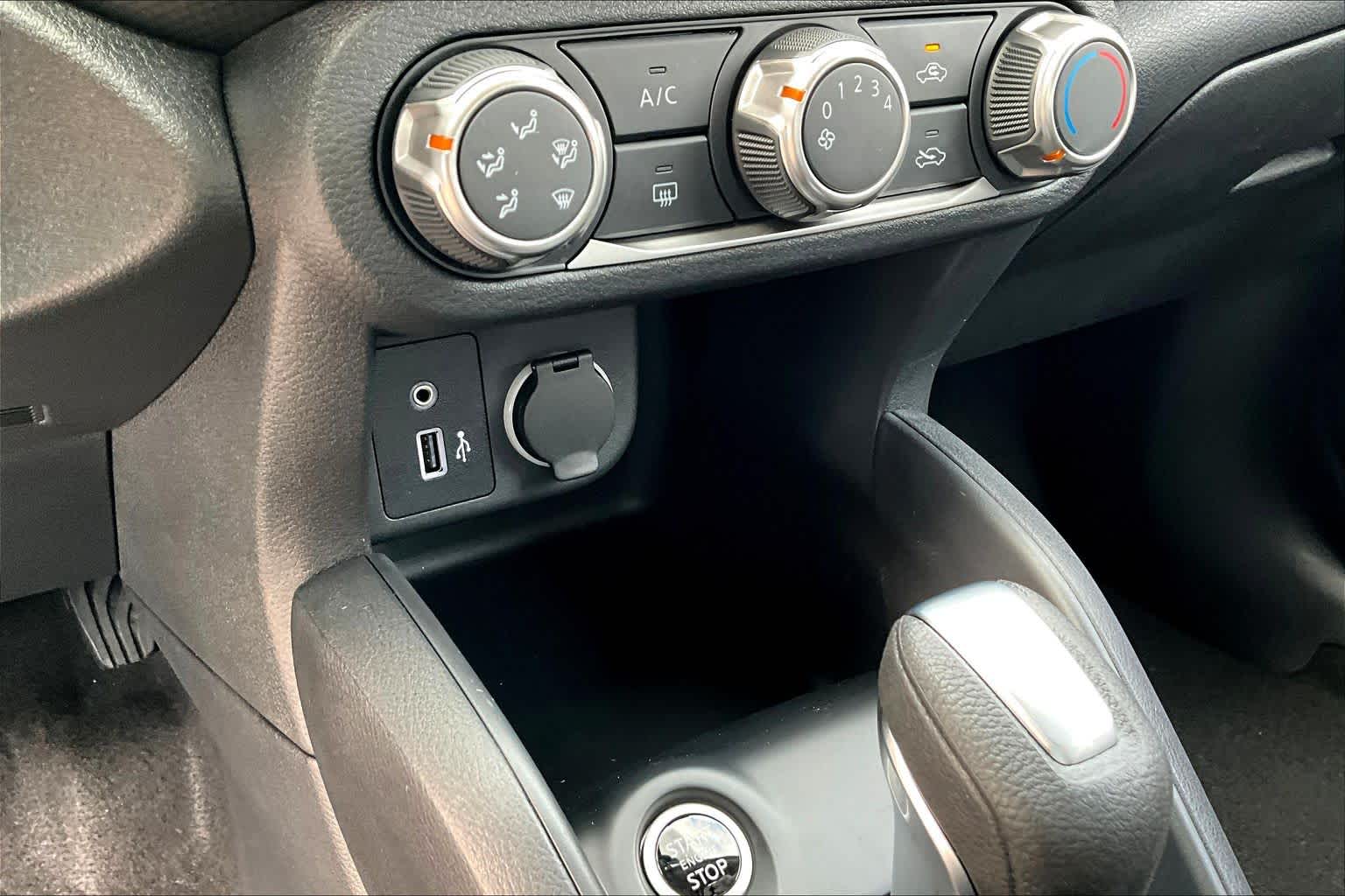 2025 Nissan Kicks Play S Fresh Powder at Sterling McCall Nissan