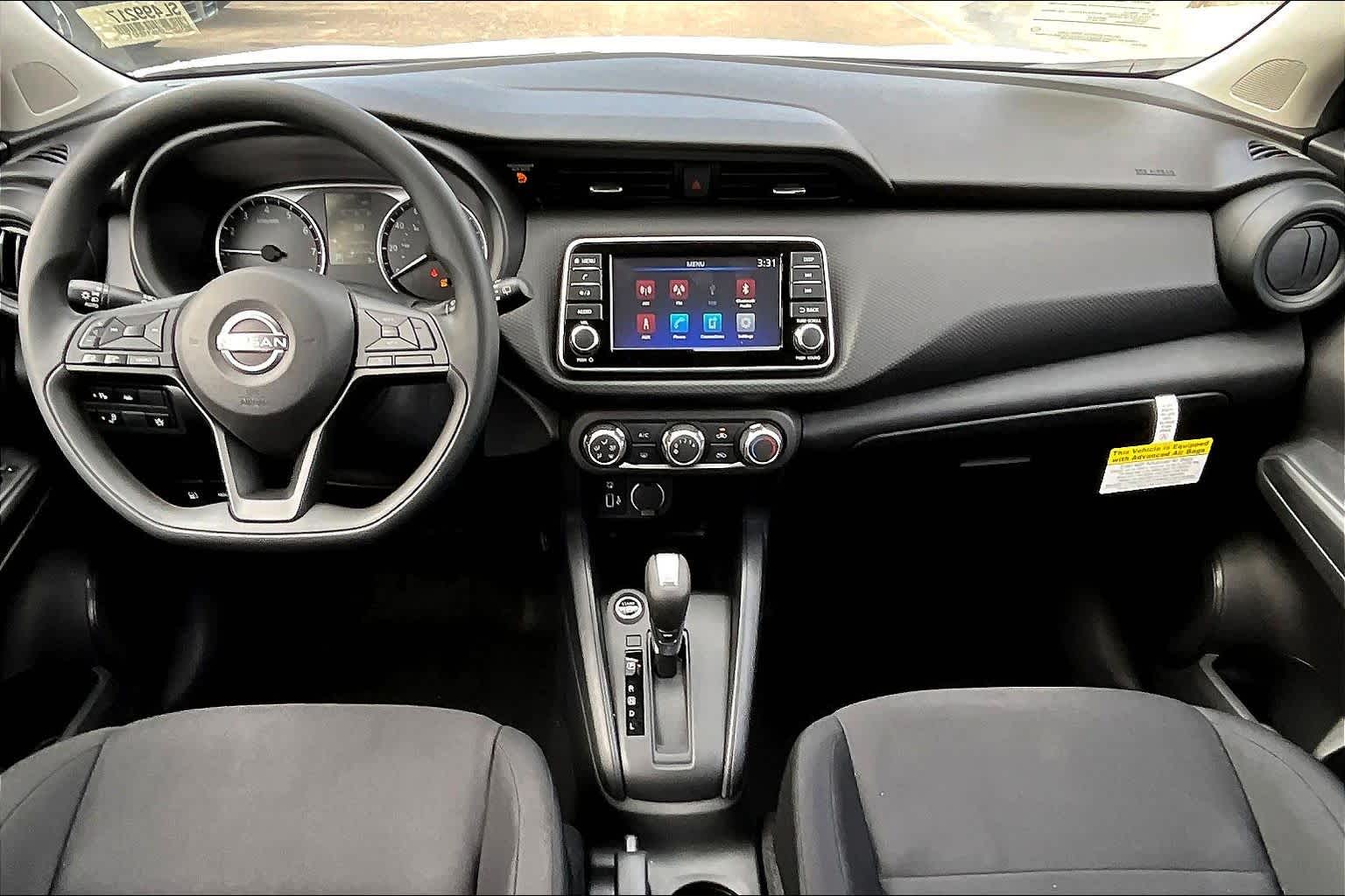 2025 Nissan Kicks Play S Fresh Powder at Sterling McCall Nissan