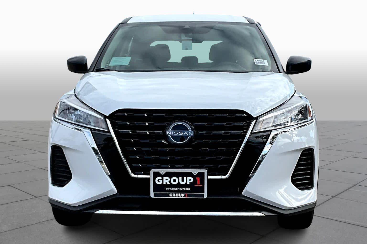 2025 Nissan Kicks Play S Fresh Powder at Sterling McCall Nissan