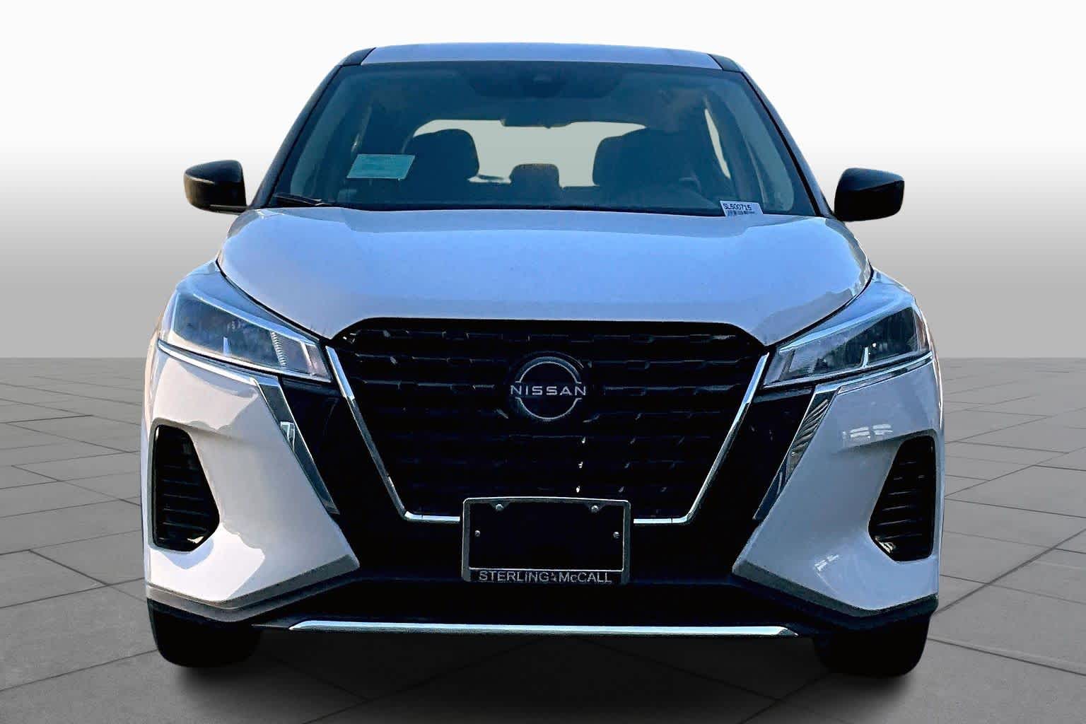 2025 Nissan Kicks Play S Fresh Powder at Sterling McCall Nissan