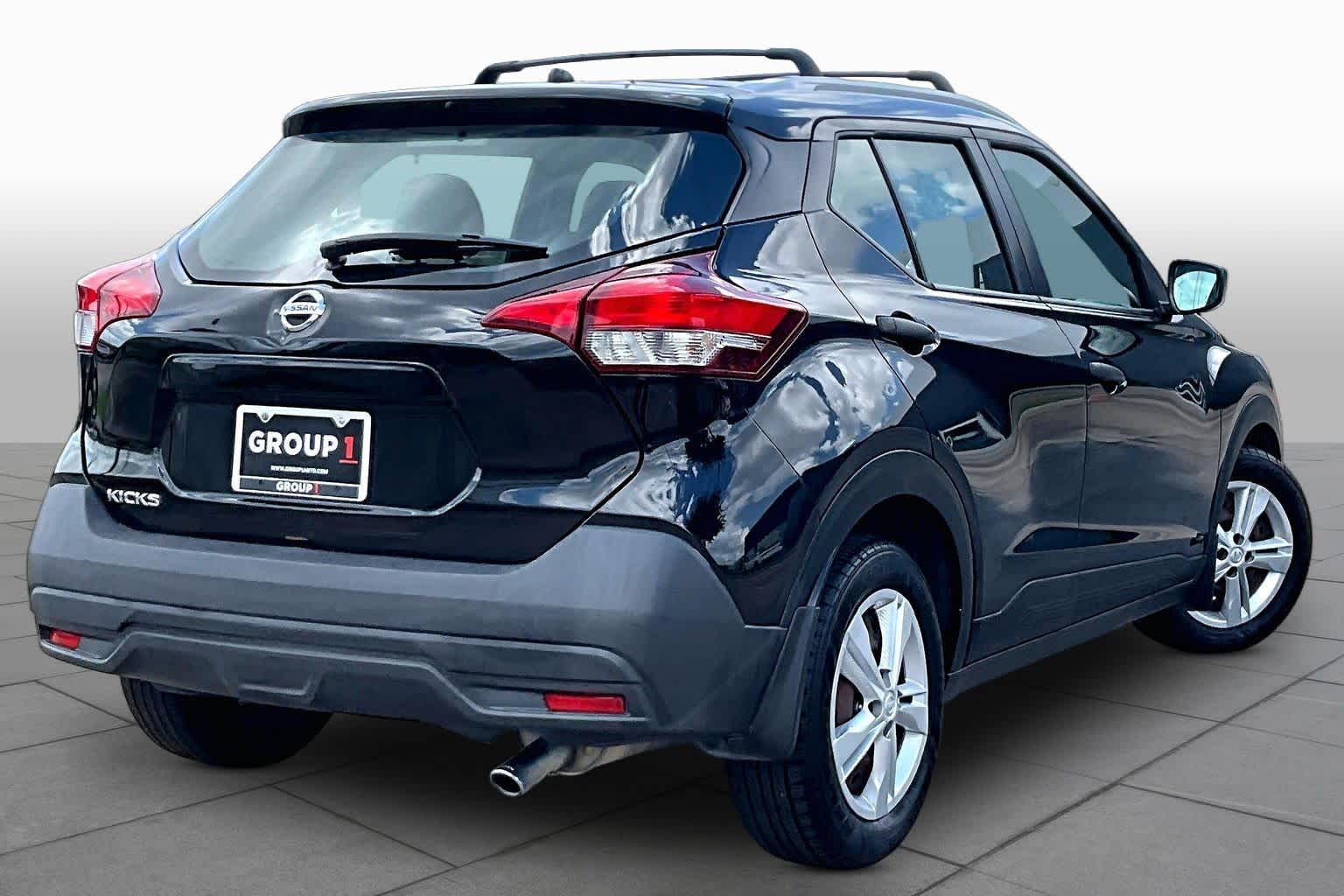 2019 Nissan Kicks S - 9