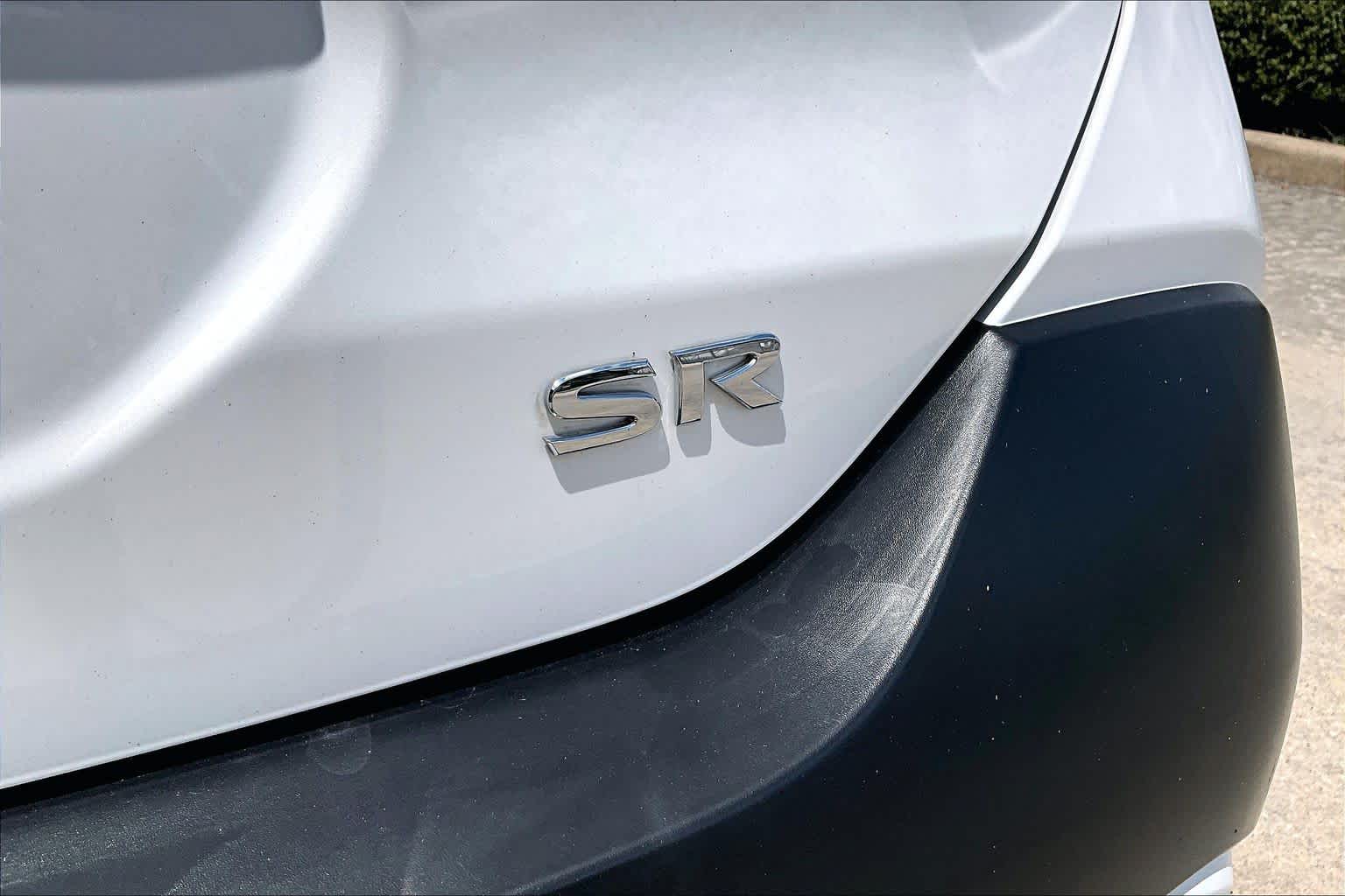 2019 Nissan Kicks SR Aspen White Tricoat at Sterling McCall Nissan