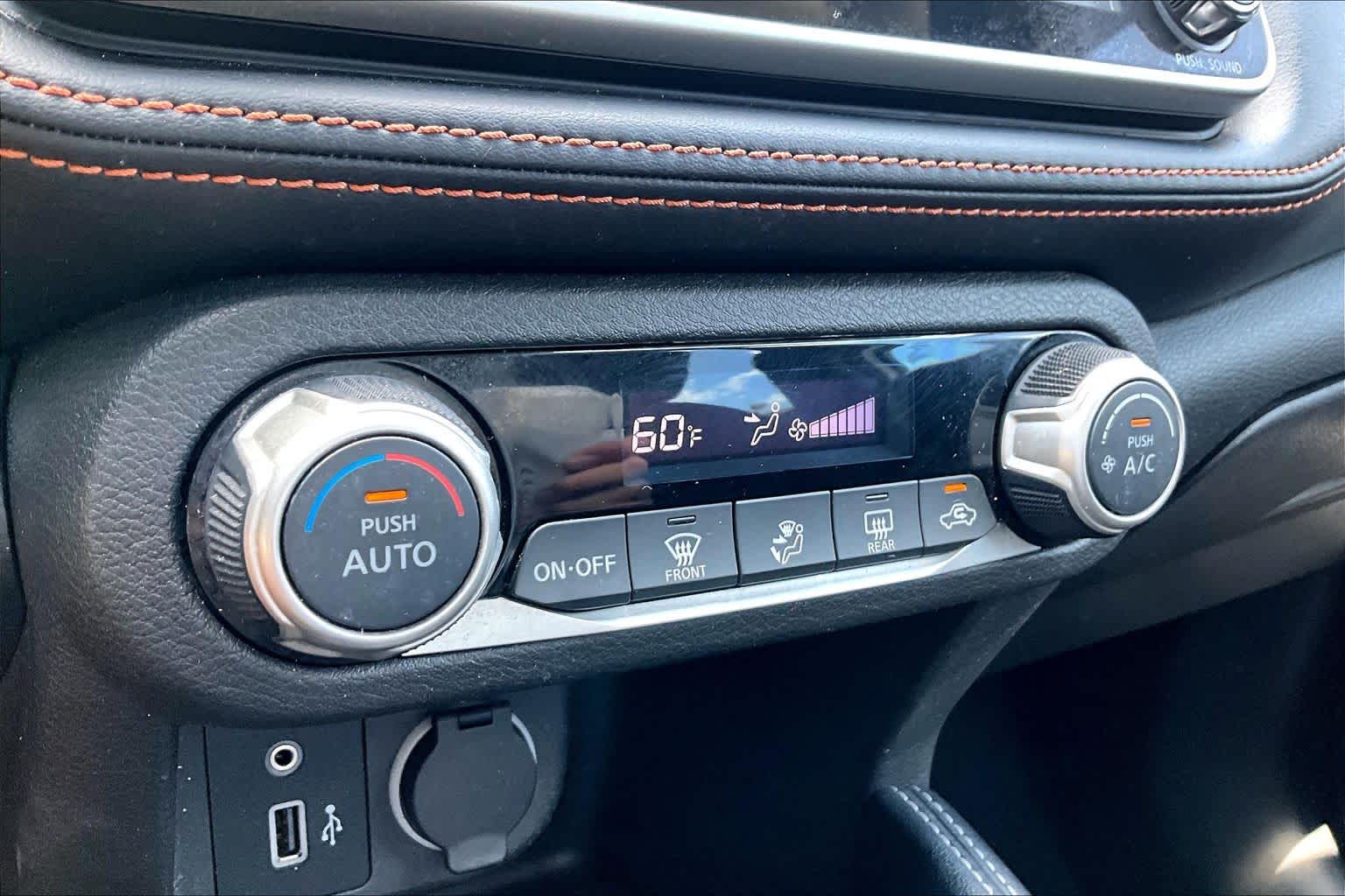 2019 Nissan Kicks SR Aspen White Tricoat at Sterling McCall Nissan