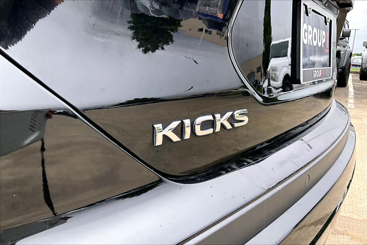 2024 Nissan Kicks SV Super Black at Group 1 Toyota Southwest