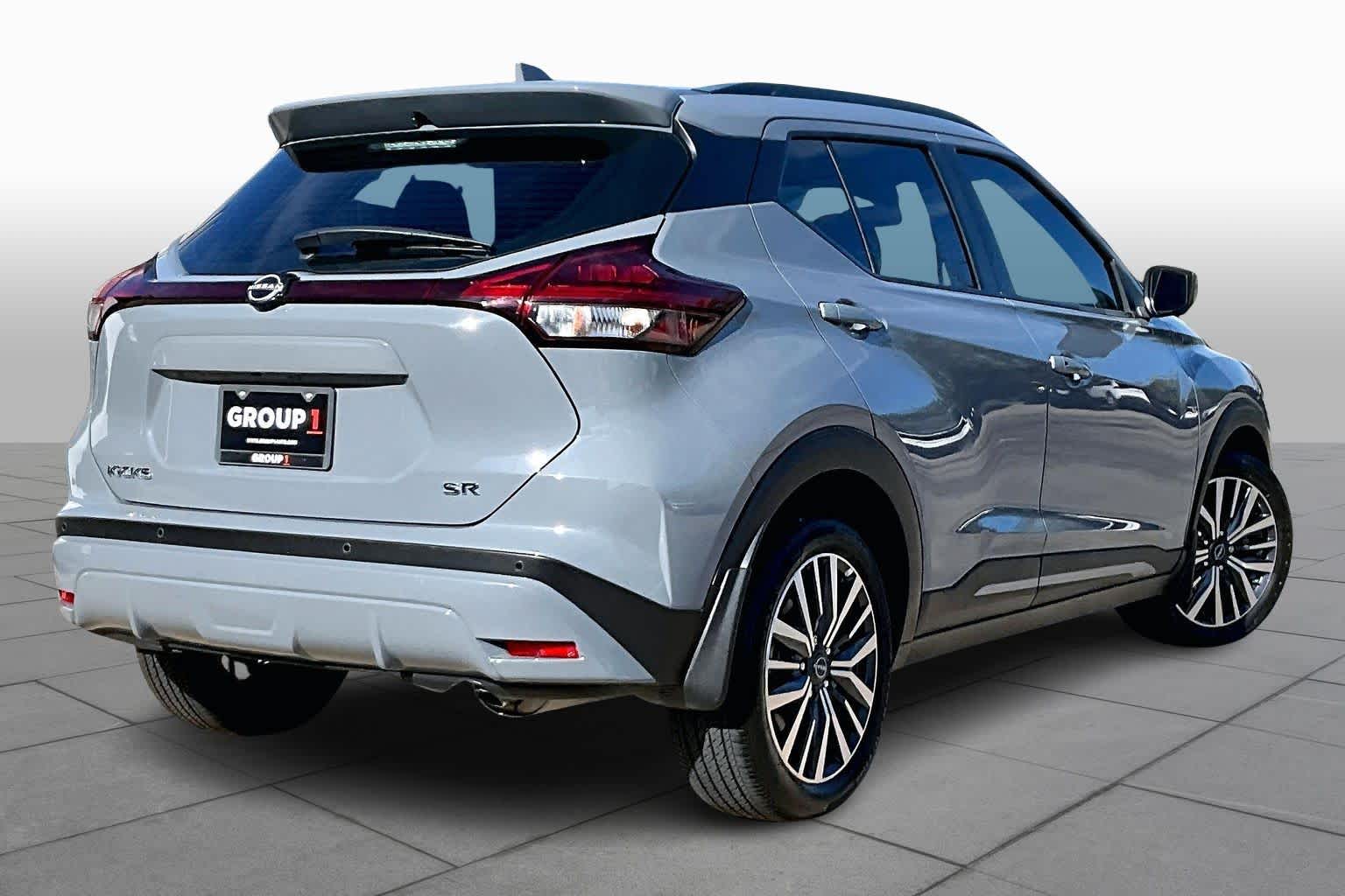 2024 Nissan Kicks SR Boulder Gray Pearl at HGreg Houston