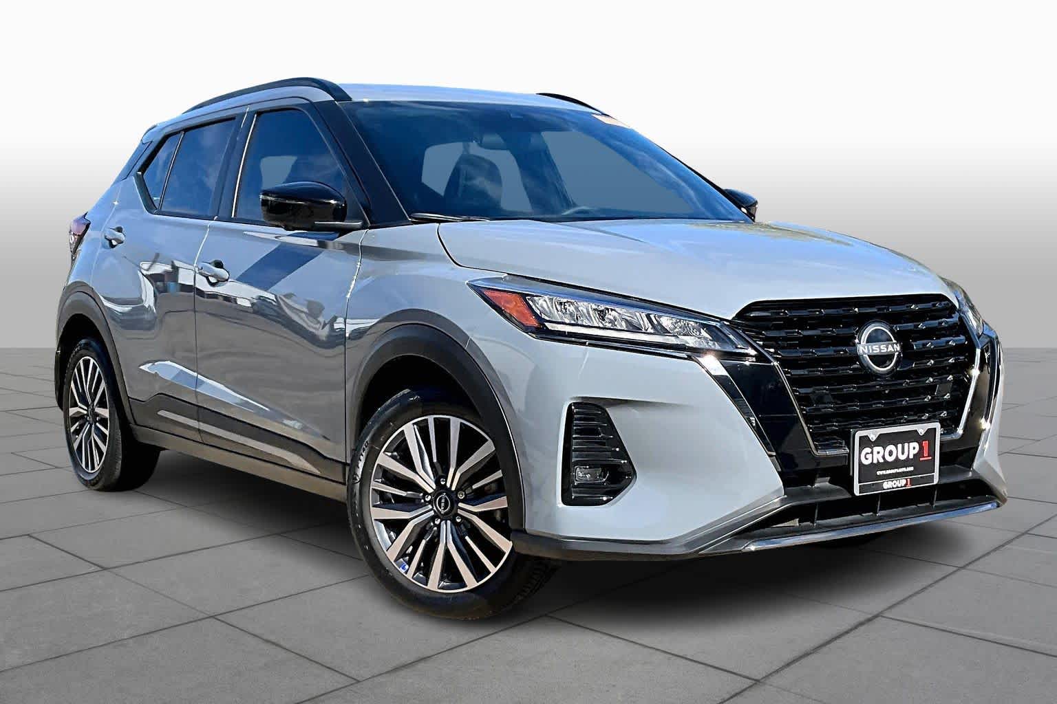 2024 Nissan Kicks SR Boulder Gray Pearl at HGreg Houston