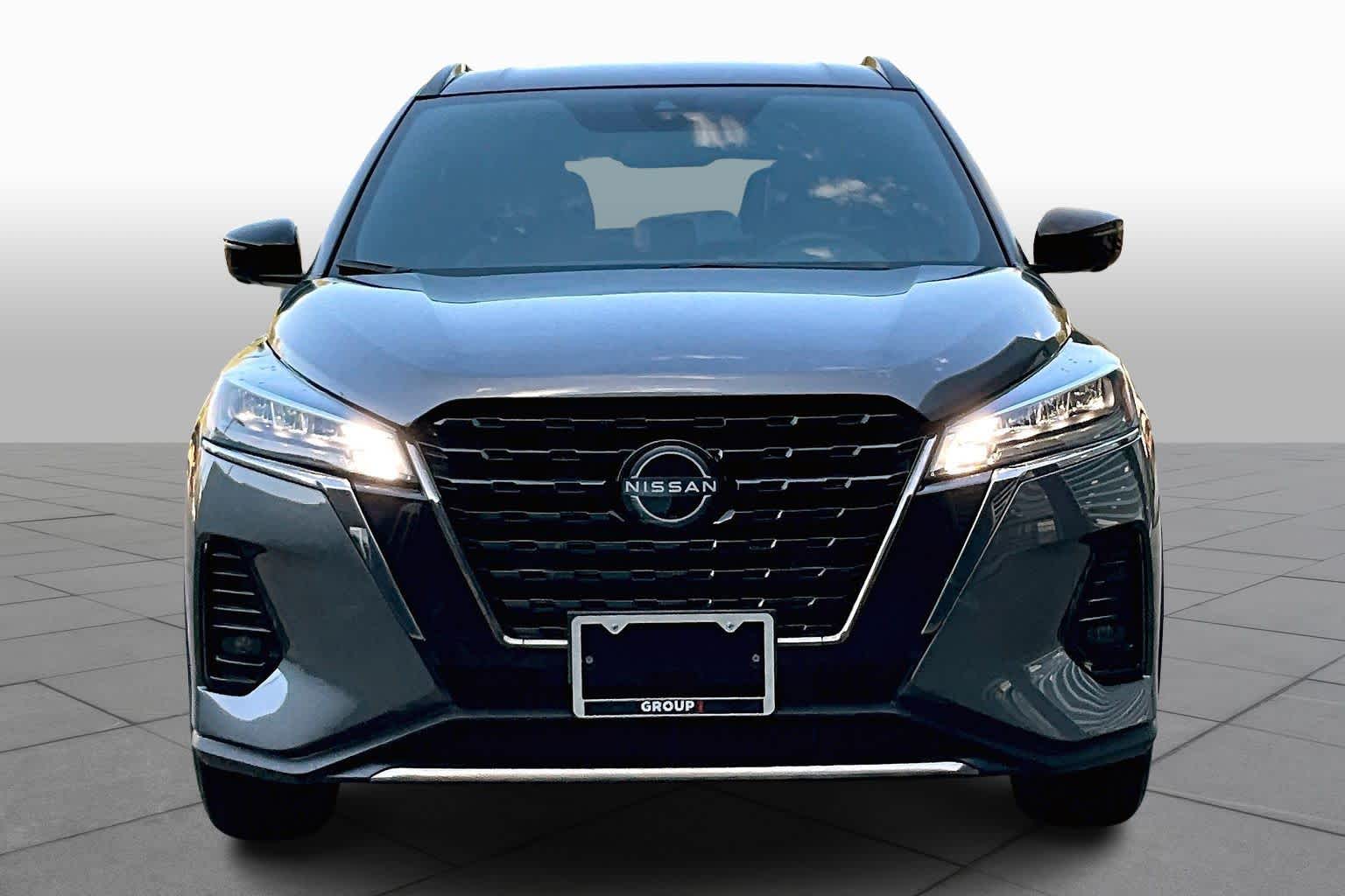 2023 Nissan Kicks SR Gun Metallic at HGreg Houston