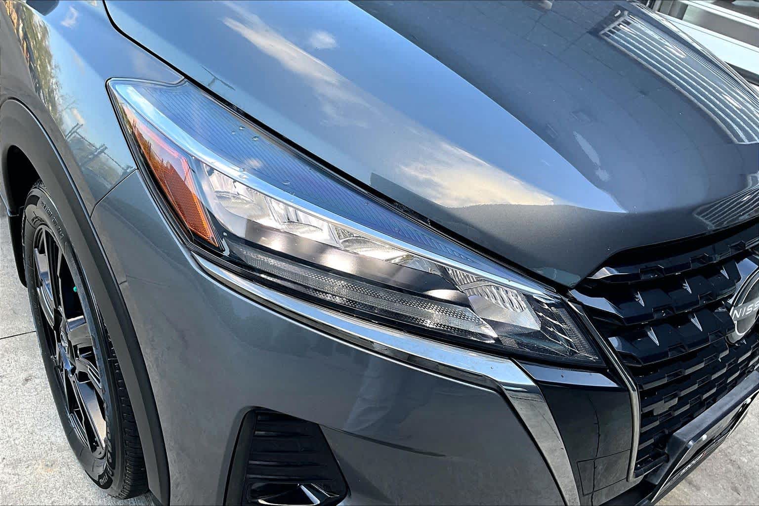 2023 Nissan Kicks SR Gun Metallic at HGreg Houston