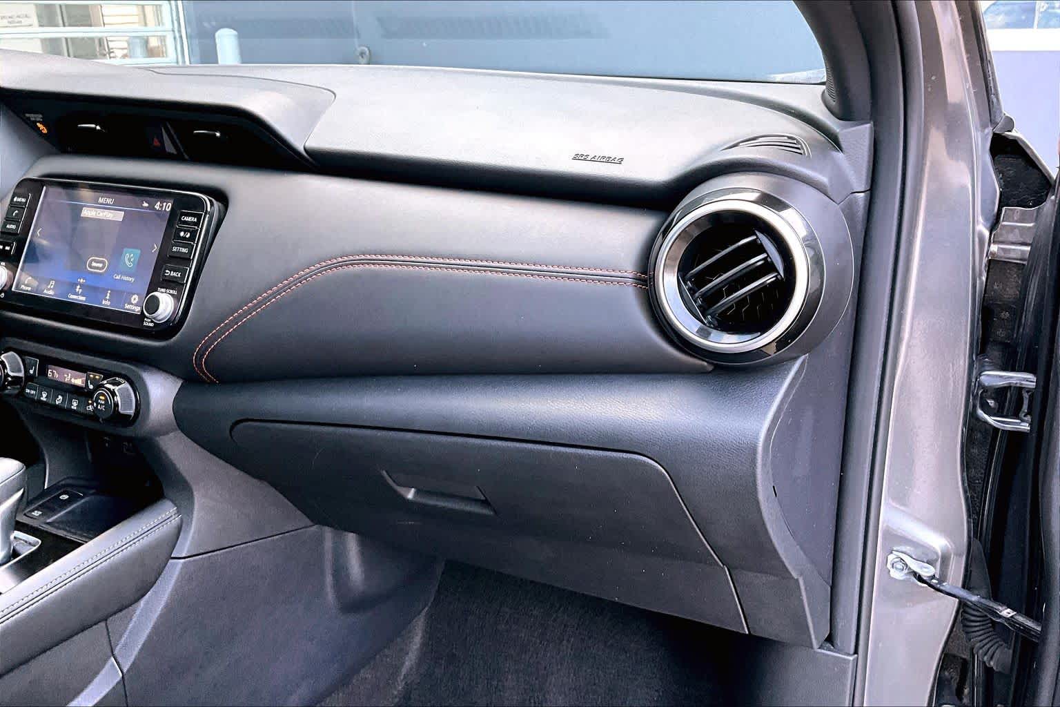 2023 Nissan Kicks SR Gun Metallic at HGreg Houston