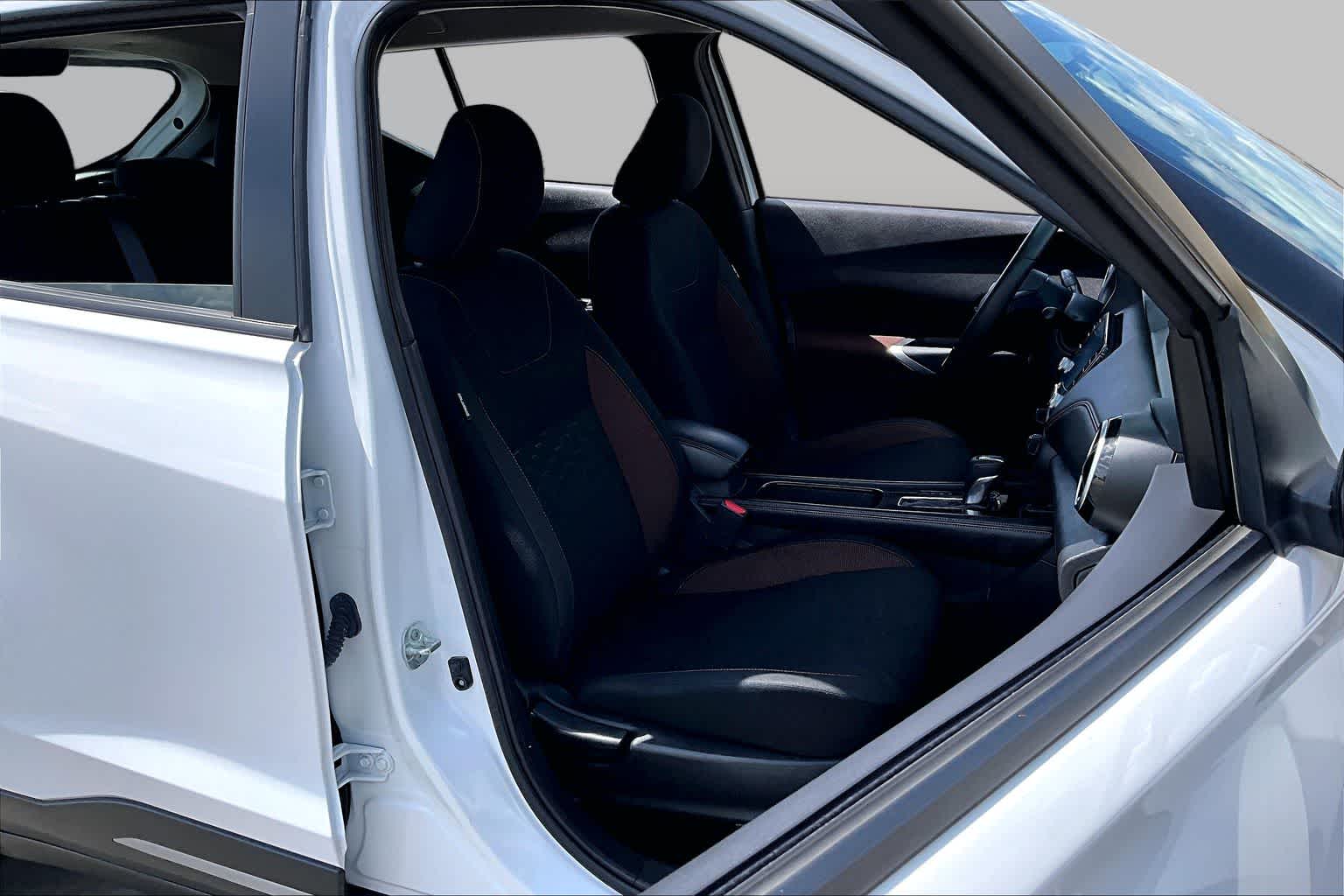2024 Nissan Kicks SR Fresh Powder at Sterling McCall Nissan