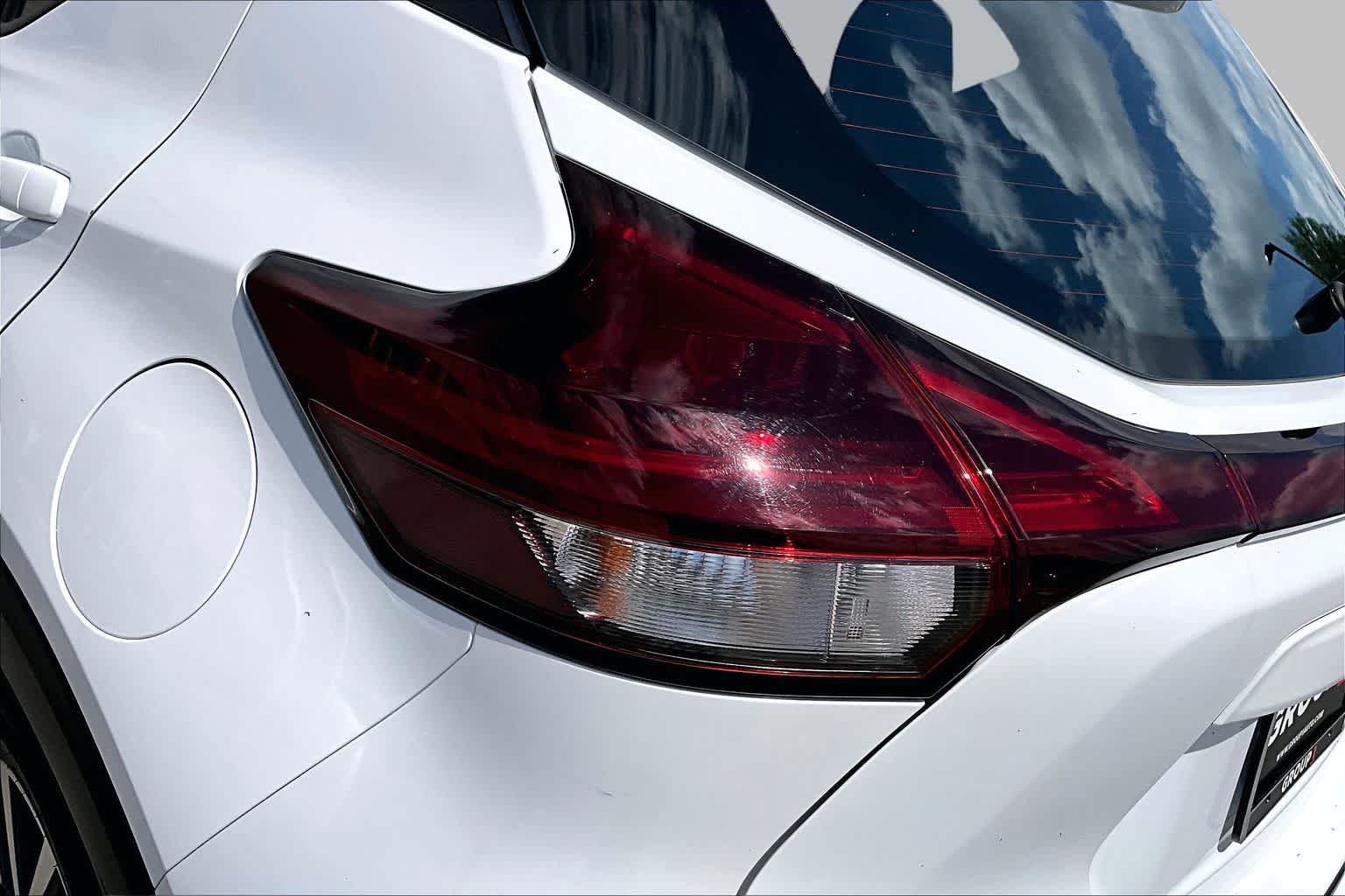 2024 Nissan Kicks SR Fresh Powder at Sterling McCall Nissan