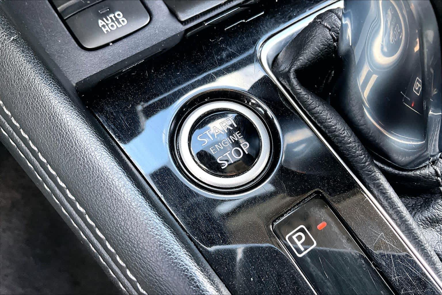 2024 Nissan Kicks SR Fresh Powder at Sterling McCall Nissan