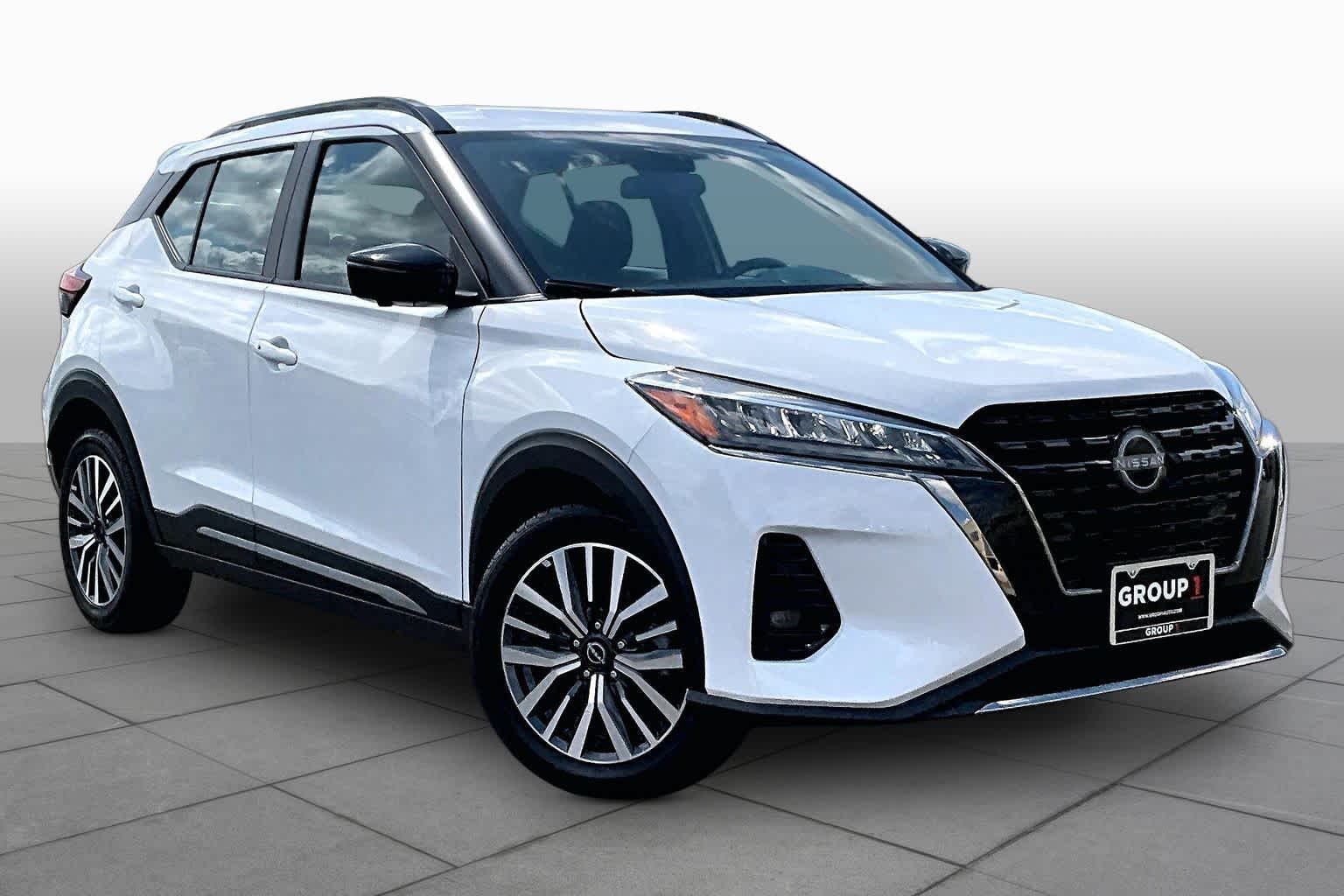 2024 Nissan Kicks SR Fresh Powder at Sterling McCall Nissan
