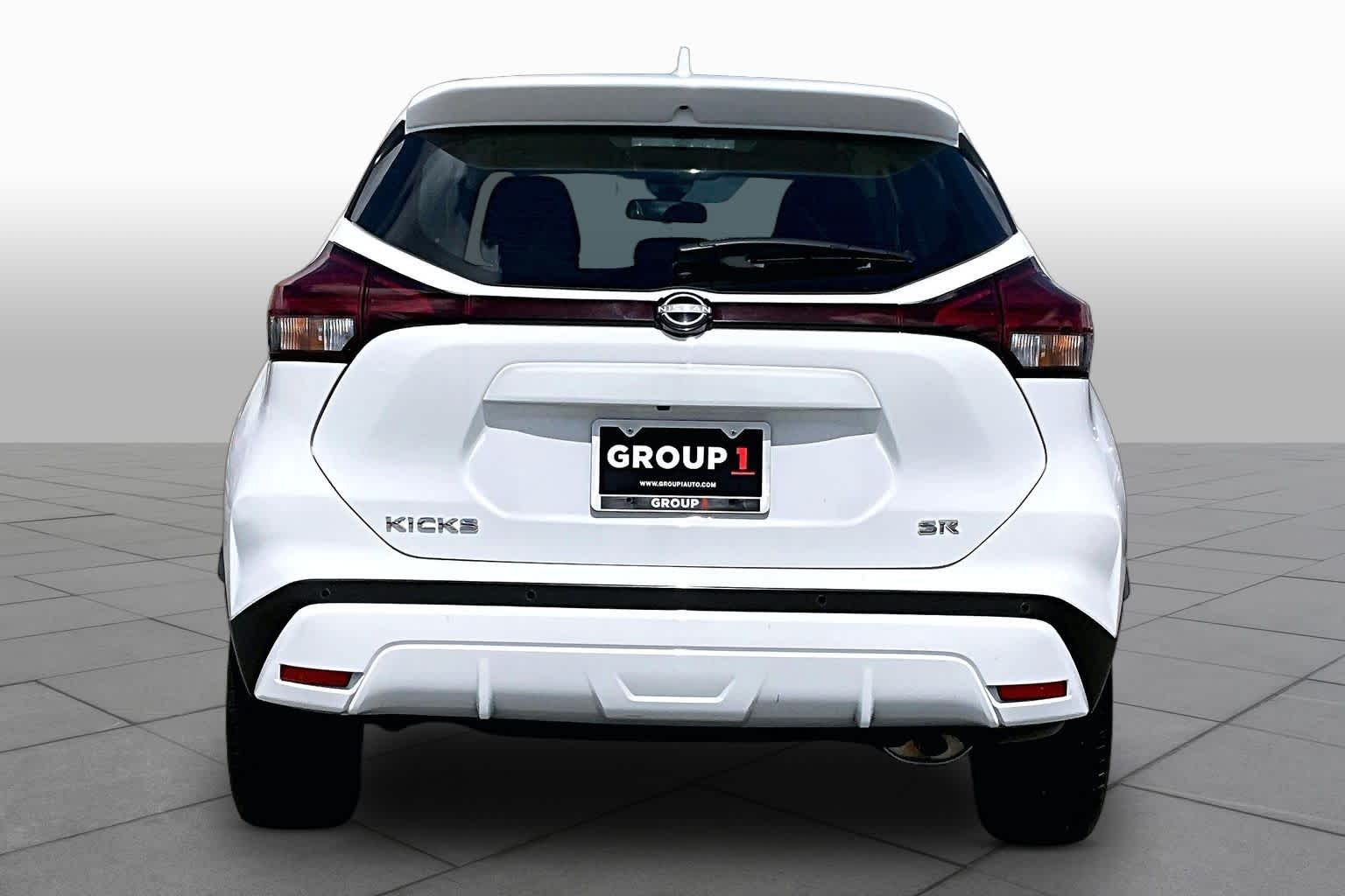 2024 Nissan Kicks SR Fresh Powder at Sterling McCall Nissan