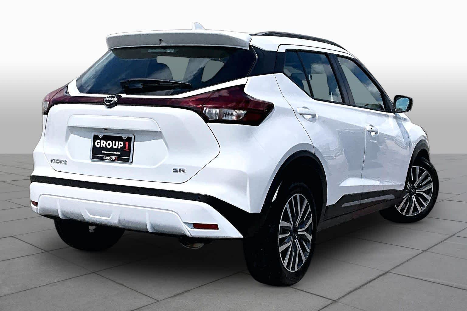 2024 Nissan Kicks SR Fresh Powder at Sterling McCall Nissan