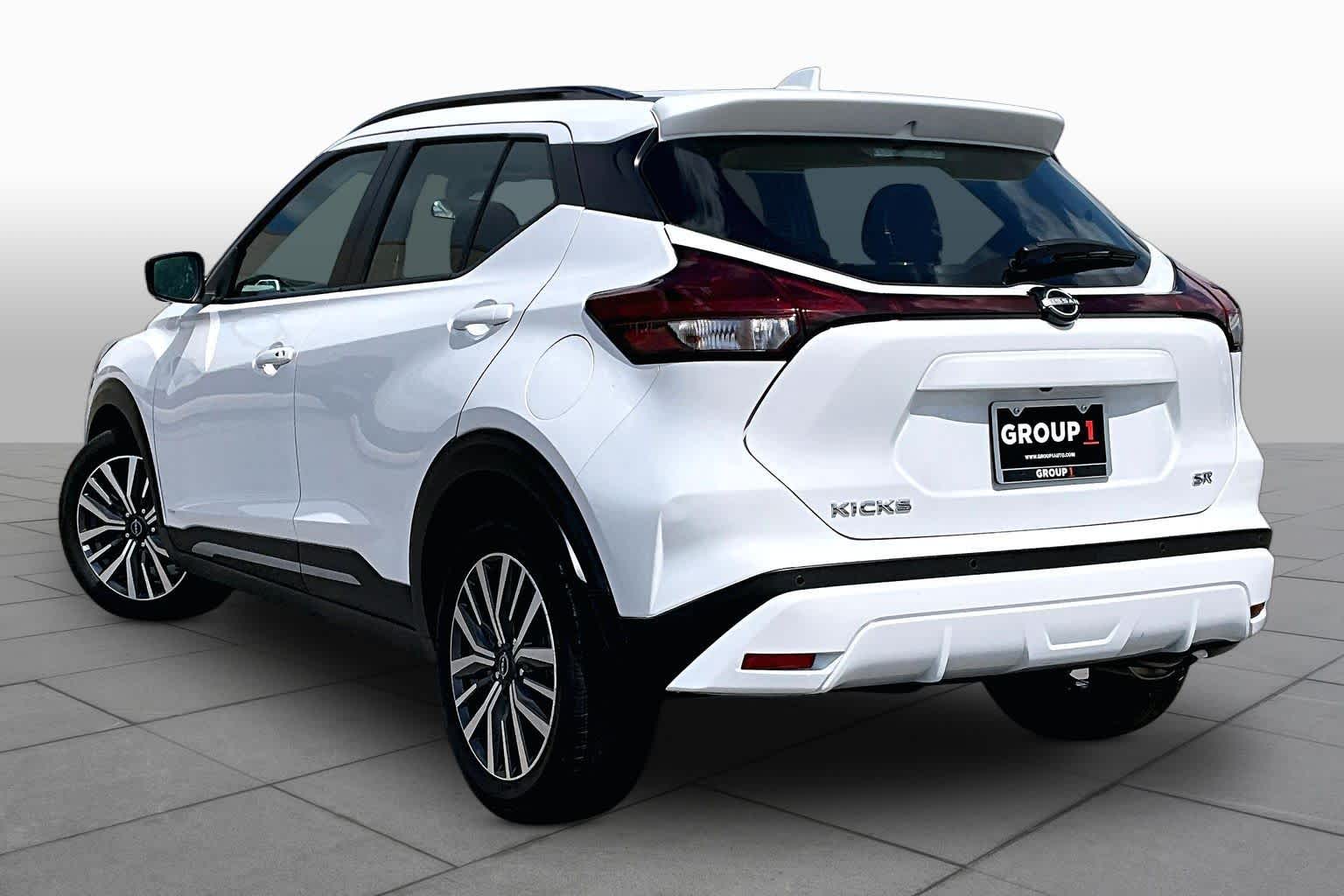 2024 Nissan Kicks SR Fresh Powder at Sterling McCall Nissan