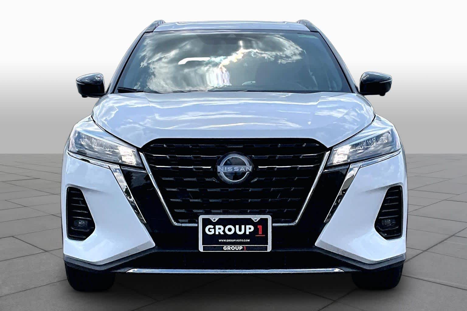 2024 Nissan Kicks SR Fresh Powder at Sterling McCall Nissan