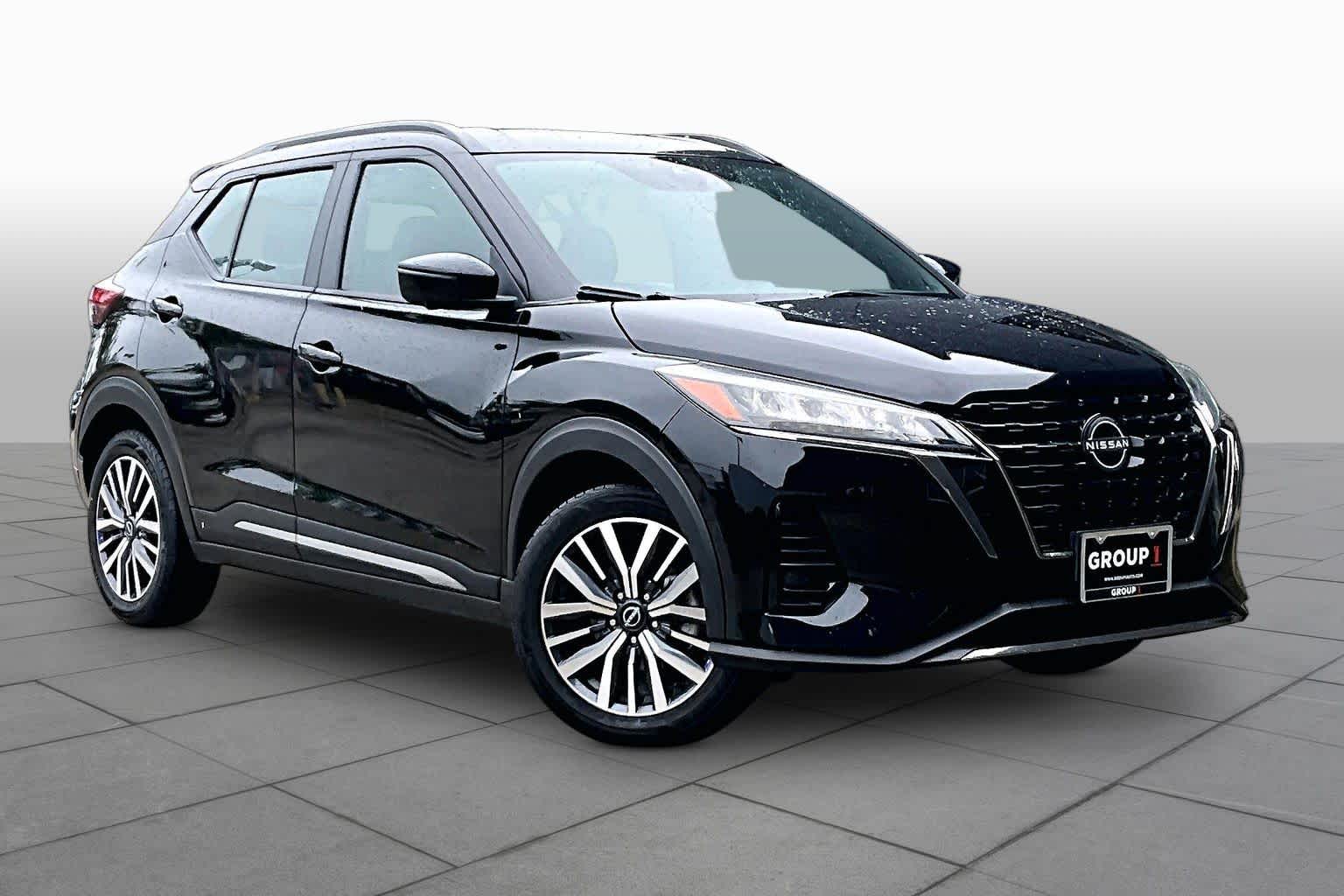 2024 Nissan Kicks SR Super Black at Sterling McCall Nissan