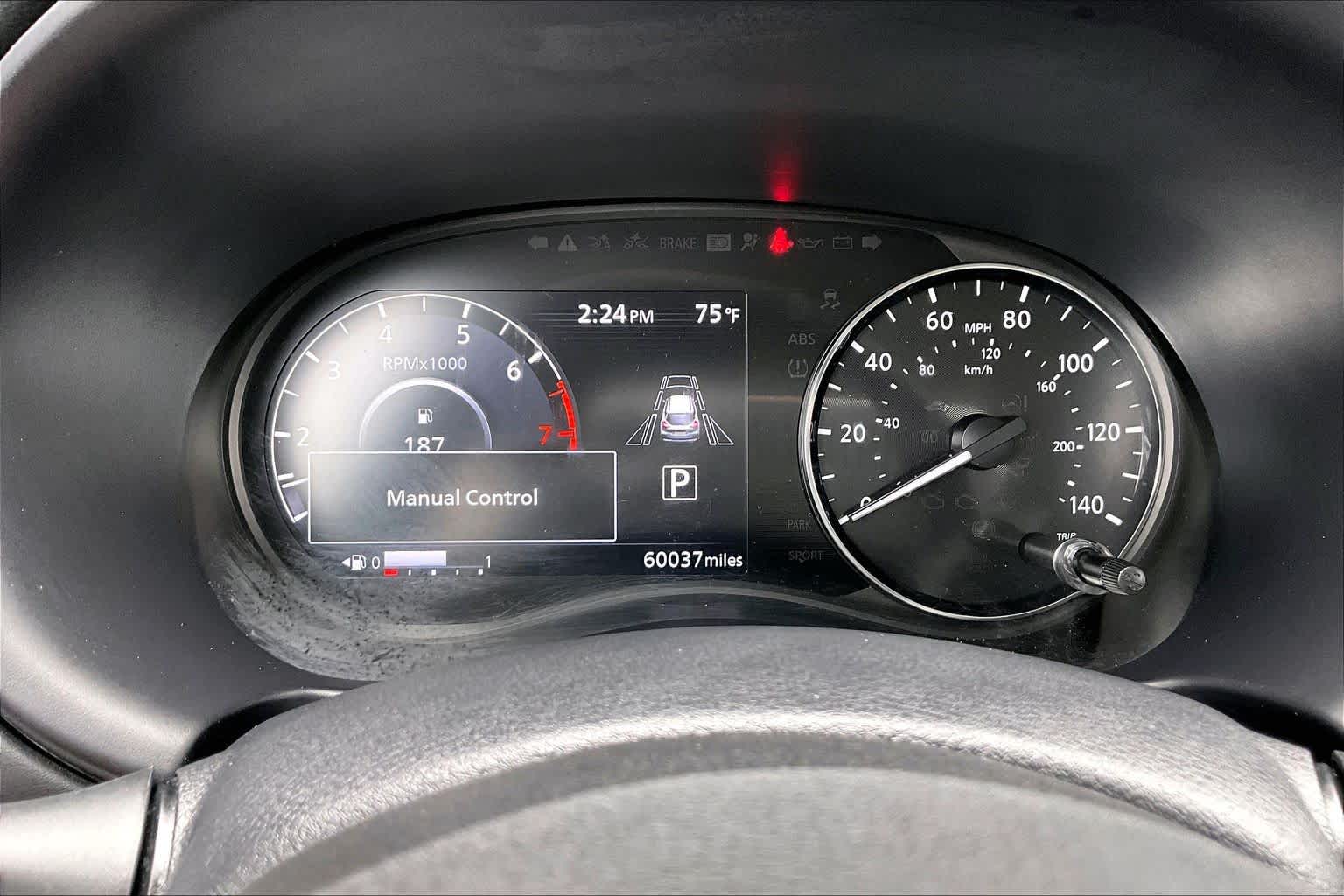2024 Nissan Kicks SR Super Black at Sterling McCall Nissan