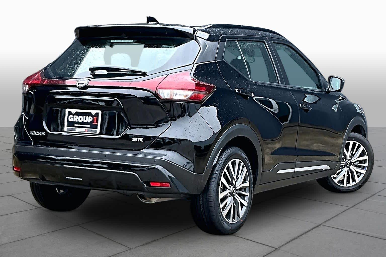 2024 Nissan Kicks SR Super Black at Sterling McCall Nissan