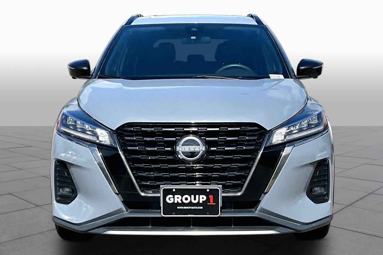 2023 Nissan Kicks SR Boulder Gray Pearl at Sterling McCall Nissan