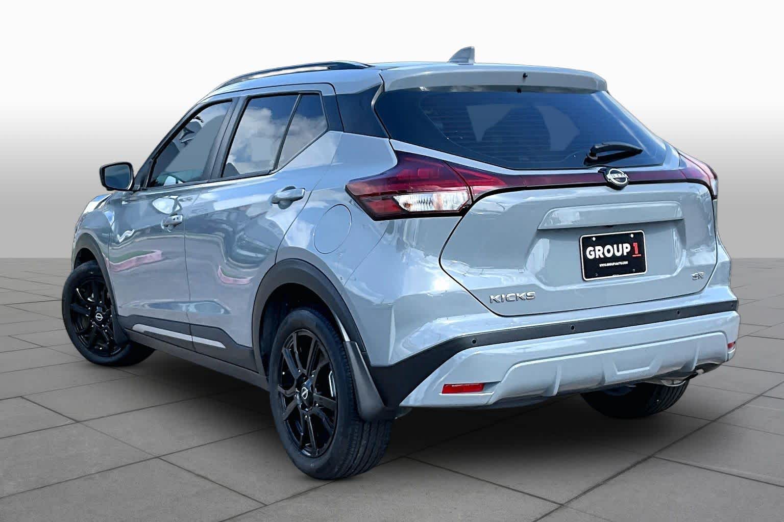 2023 Nissan Kicks SR Boulder Gray Pearl at Sterling McCall Nissan