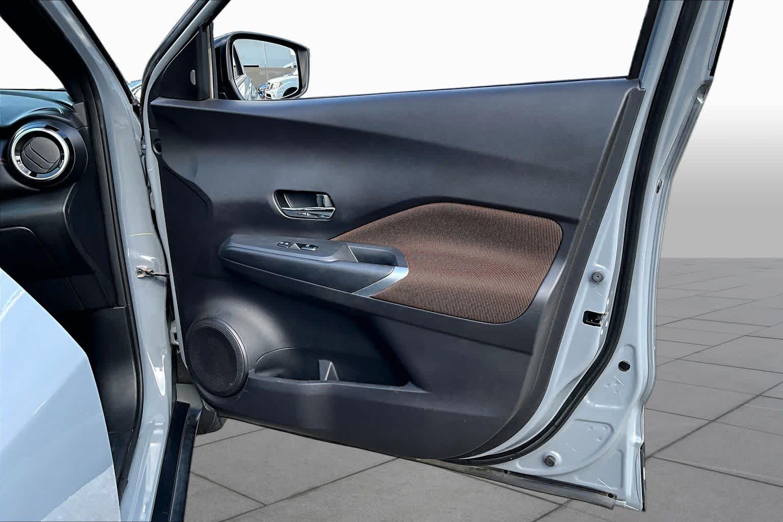 2023 Nissan Kicks SR Boulder Gray Pearl at Sterling McCall Nissan