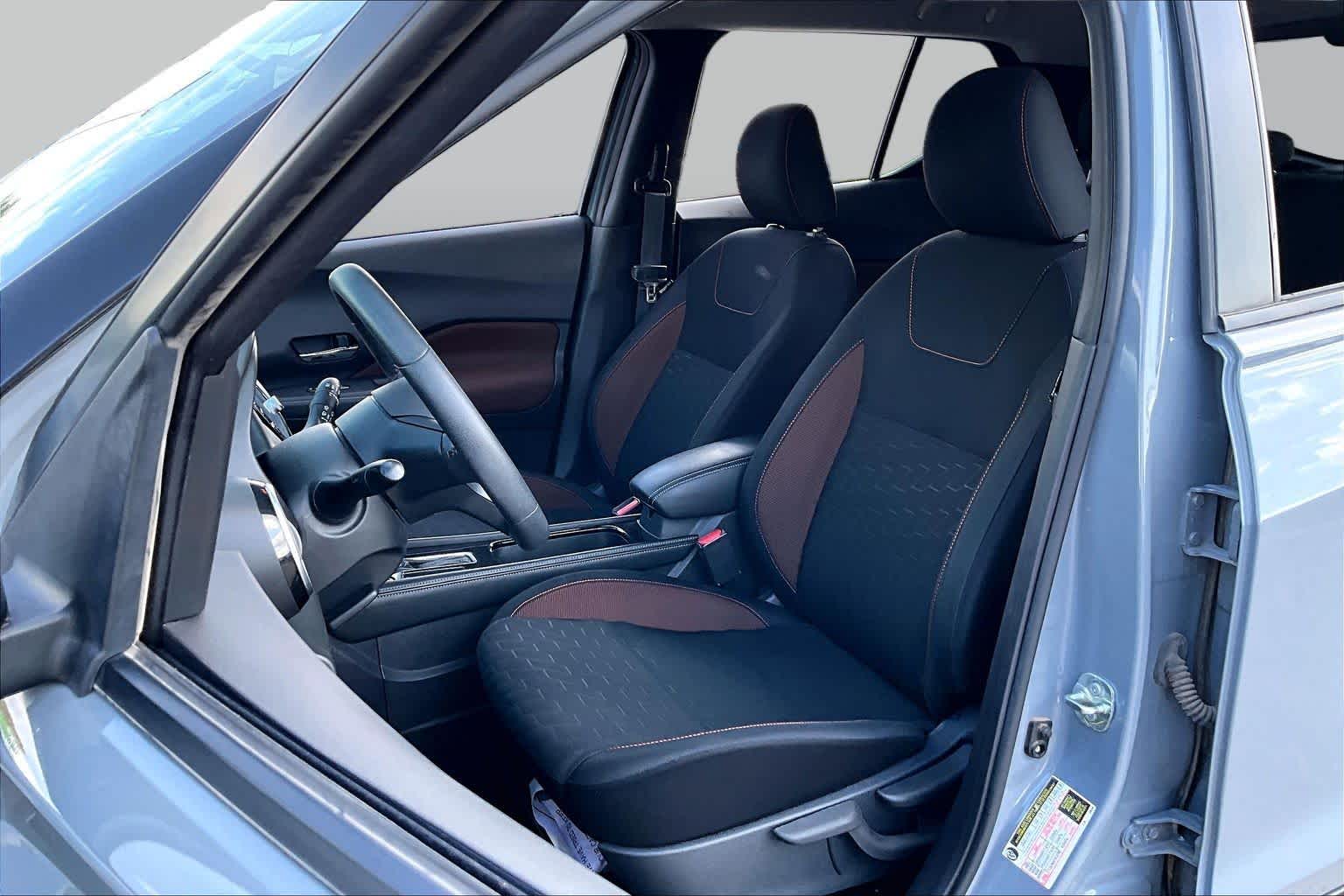 2023 Nissan Kicks SR Boulder Gray Pearl at Sterling McCall Nissan