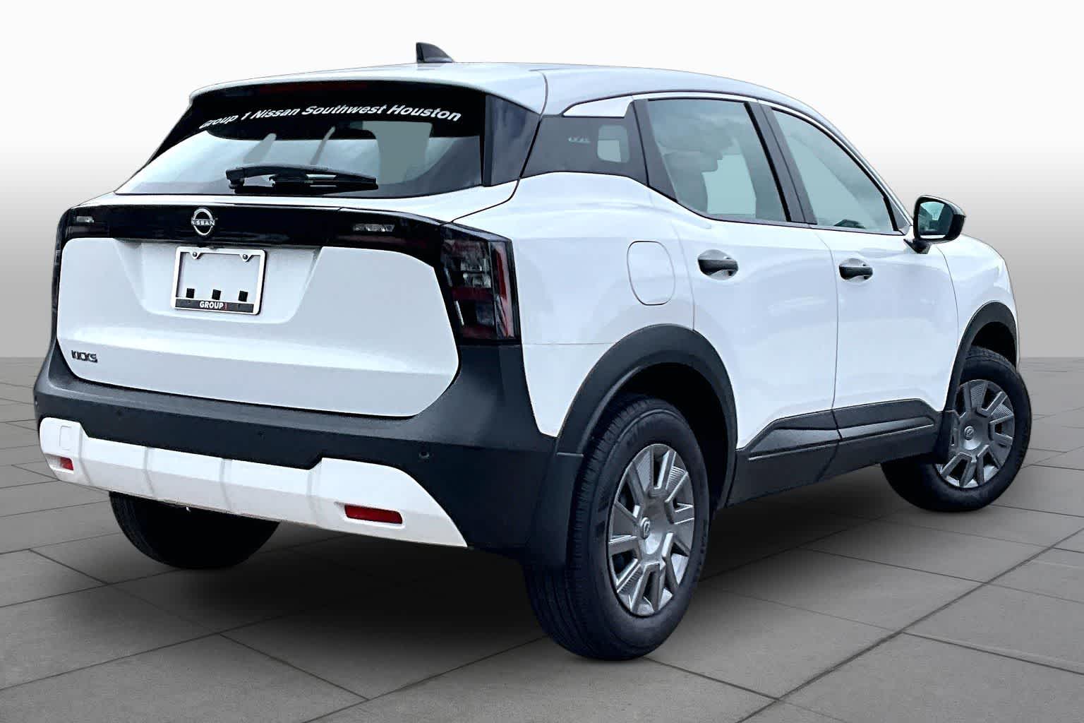 2026 Nissan Kicks S - 11