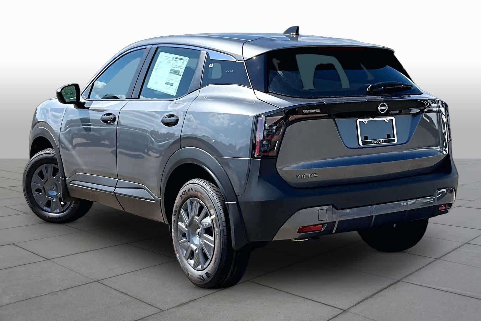 2027 Nissan Kicks photo 7 of 19