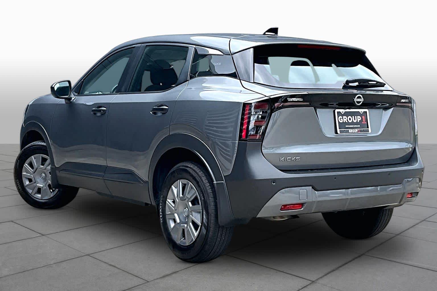 2026 Nissan Kicks S - 11