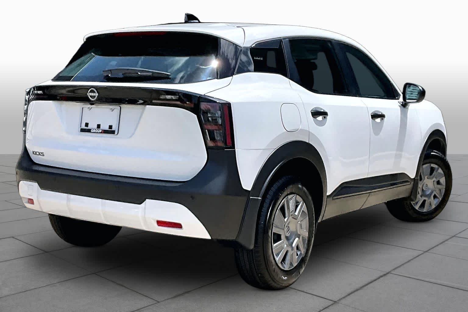 2026 Nissan Kicks S - 11
